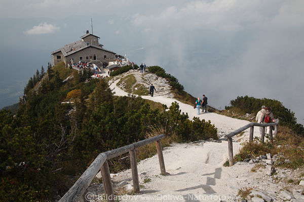 Gipfelpfad Kehlsteinhaus Berggaststtte in Wolkenhhe ber Alpental