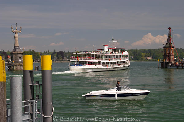 Schiffshafen Konstanz Bodensee Boote in Wasserlandschaft Ausflug-Touristikverkehr