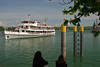 Baden in Hafen Konstanz Schiff in Wasserlandschaft Bodensee Passagierfahrt
