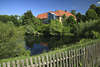 Elbschloss Bleckede Zaun um Wasser Grünufer Naturfoto Plakat-Bild