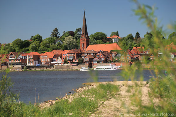 Lauenburg Altstadt Skyline am Wasser Elbe-Flussufer Bild Kirche City-Landschaft