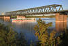 1800328_Elbbrcke Lauenburg Aqudukt Pfeiler Wasser-Schifffahrt Fussufer