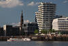 Hamburg Strandkaitrme HafenCity Architektur am Elbwasser