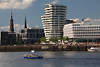 Hamburg Strandkai HafenCity Architektur Bauwerke am Elbwasser Bootausflug