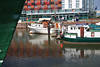 Schaufenster Fischereihafen Foto Bremerhaven Schiffe Hafenkanal am Weserzufluss