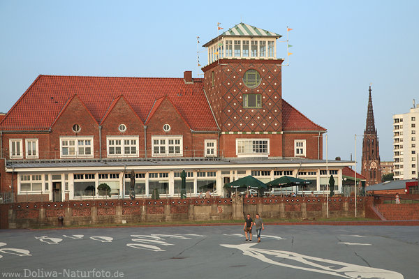 Strandhalle Bremerhaven Restaurant mit Turm Nordseeblick am Weserdeich