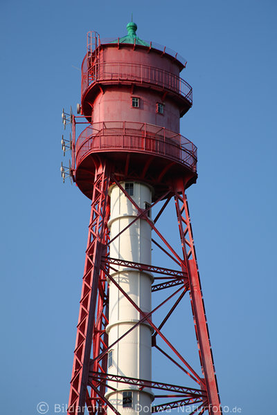 Leuchtturm Campen Stahlgerst rote Spitze am Blauhimmel Ostfriesland Meerkste