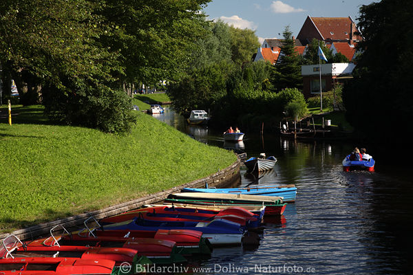 Friedrichstadt Fluss Oster-Sielzug Boote Grachttour in Wasserkanal