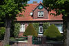 802561_Museumshaus Greetsiel Foto, Hausfront Fassade Bild, Ostfriesland Wohnhaus Eingang