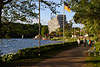 Dieksee-Promenade Bad Malente Hotel Intermar Touristen Spaziergang in Abendlicht