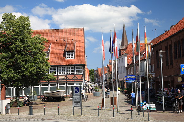 Lange Strasse City Pln Fussgngerzone Flaggen Stadtzentrum