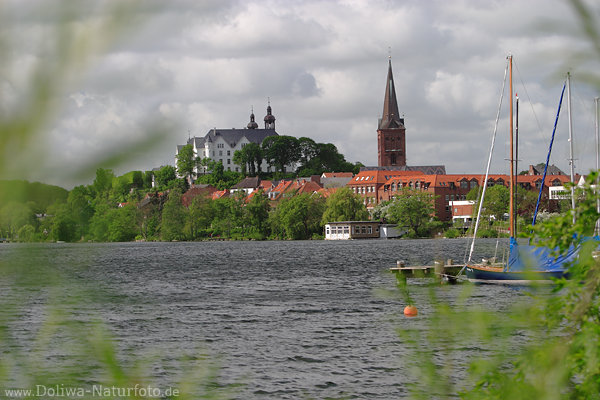 Pln Groer See Wasserlandschaft Foto mit Schloss Kirche Stadt Seeblick vom Hafen