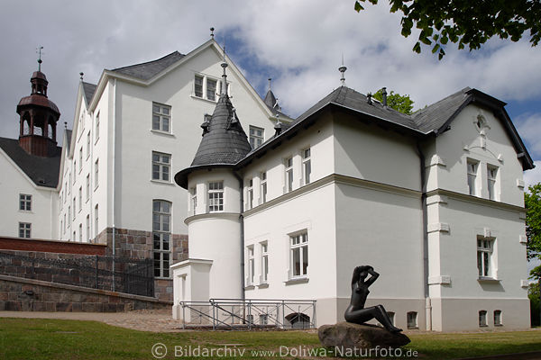 Schloss Pln Palast Trme weisse Residenz Jungfrau Ostholstein