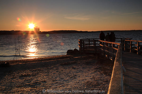 Niendorf Strand Mole Sonnenuntergang Ostseeküste Meer Wassersteg Landschaft Romantik