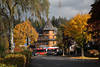Hinterzarten Herbstfarben Landschaft in Schwarzwald Ferienort Hotel mit Turm
