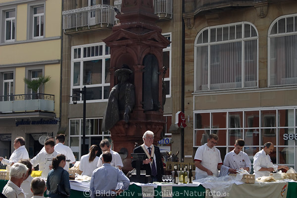 Spargelwoche in Konstanz Altstadt Marktveranstaltung Kche schlen Spargel