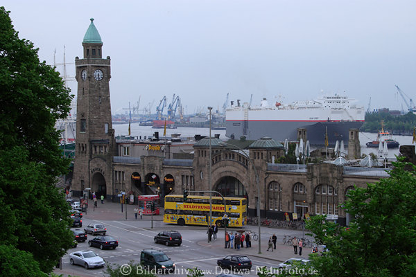 Spirit in Hafen Hamburg Elbe Landungsbrcken Besuch Flussfahrt mit Schlepper