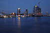 Hamburg Skyline Elbpanorama Nacht Wasser Landschaft Sdblick