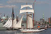 Hafengeburtstag auf Elbe Windjammer Schiffsparade