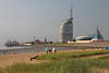 Nordseestrand Bremerhaven Watt Weserufer Leuchttrme Wasser Foto mit Atlantic Hotel Pyramide