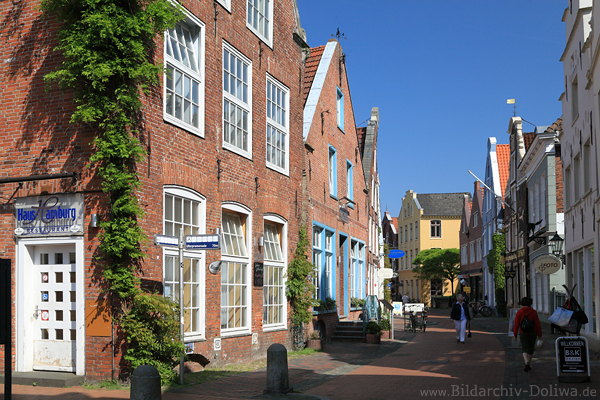 Altstadt von Leer Gasse friesische Huser Architektur Landschaft Reisebild