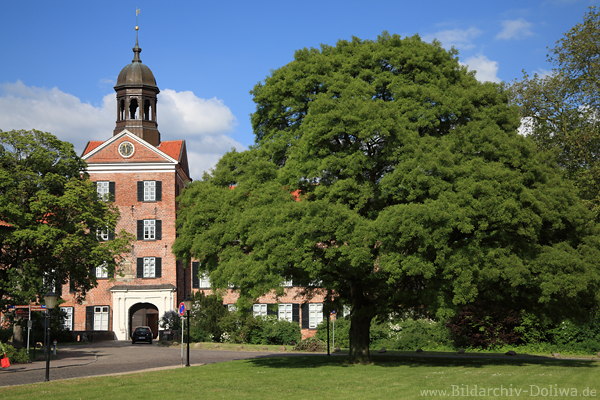 Eutin Jagdschloss in Bild Garten Park Grnanlage in Ostholstein Reisefoto