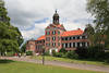 Schloss Eutin Frontfassade Burgpanorama Gartenidyll einst Frsten-Residenz