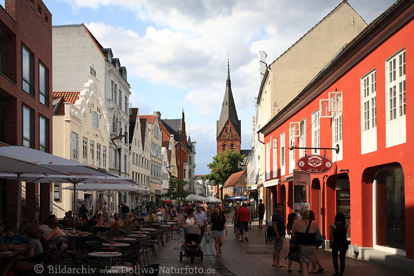 Flensburg Altstadtgasse Groe Strae Flaniermeile Promenade Cafs historische Huser
