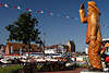 Fischer-Markt Heiligenhafen Fischerstatue ber Schuhstand grt von Ostseemarkt