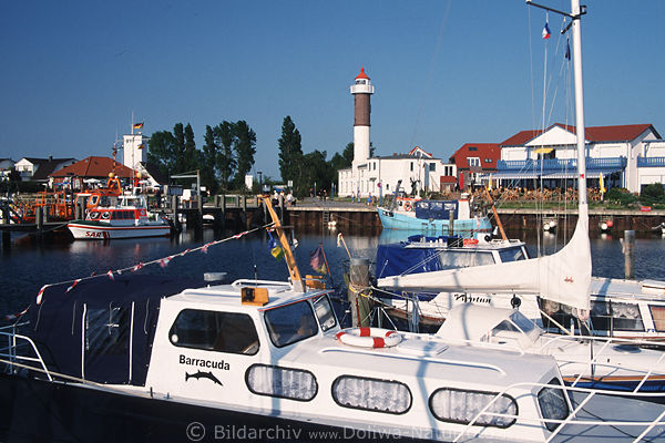 Timmendorf Hafen Schiffe Port Insel Poel Leuchtturm Restaurant am Meerwasser