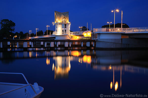 Kappeln Brcke ber Schlei Nachtlichter Romantik Spiegelung in Fjord-Wasser